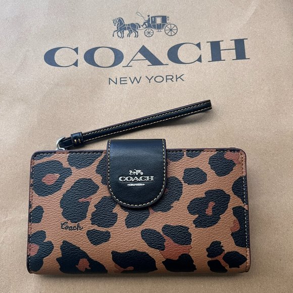 Phone Wallet With Leopard Print And Signature Canvas Interior coach cc869 - Picture 1 of 8